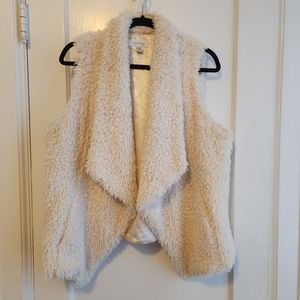 Calvin Klein Large Cream Faux Fur Vest